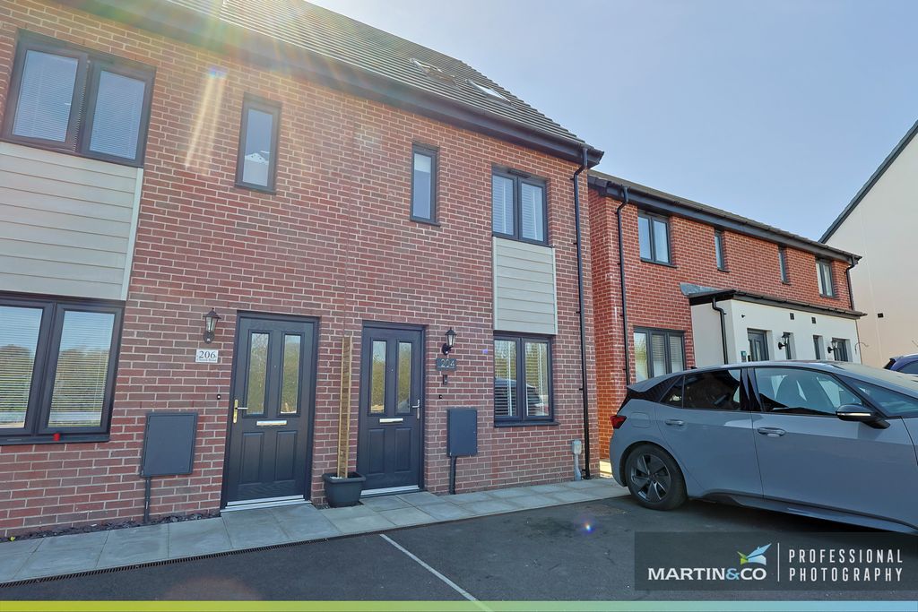 Property photo 3 of 31