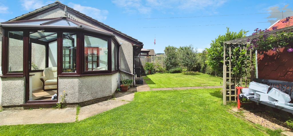 Property photo 1 of 13 Image