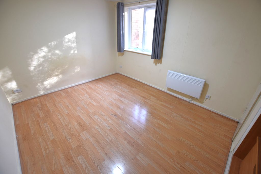 Property photo 3 of 5