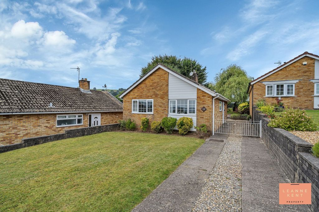 Property photo 1 of 34