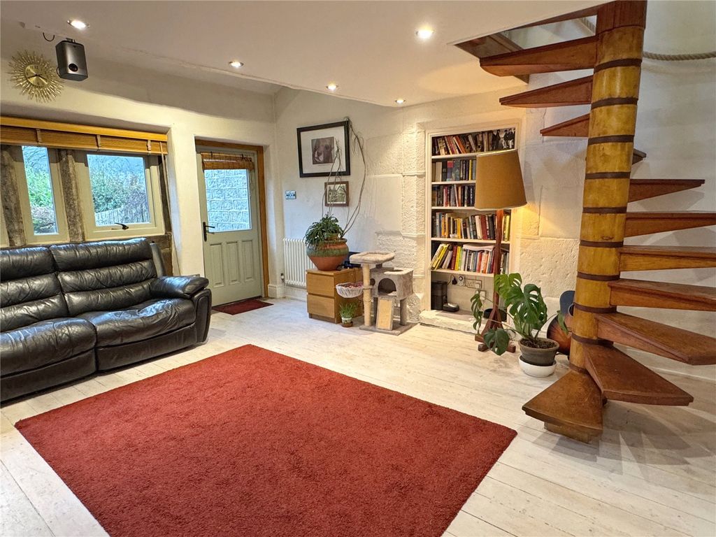 Property photo 1 of 37 Picture No. 40