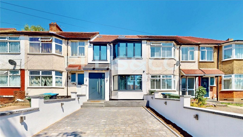 Property photo 2 of 15 Picture No. 27