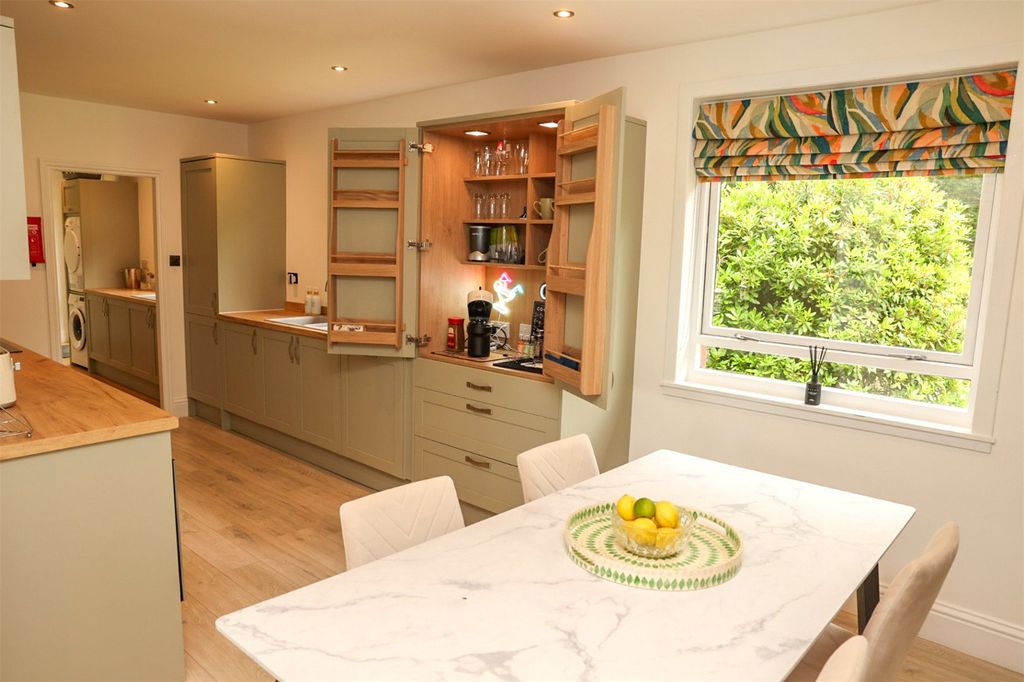 Property photo 2 of 46 Kitchen