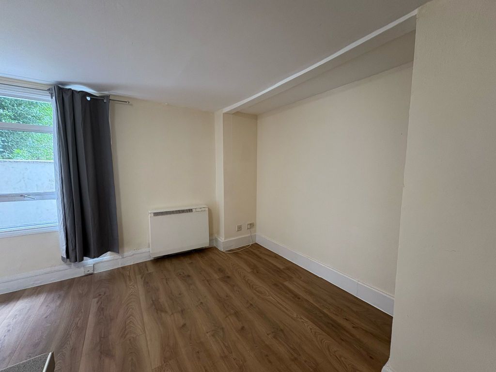 Property photo 1 of 4