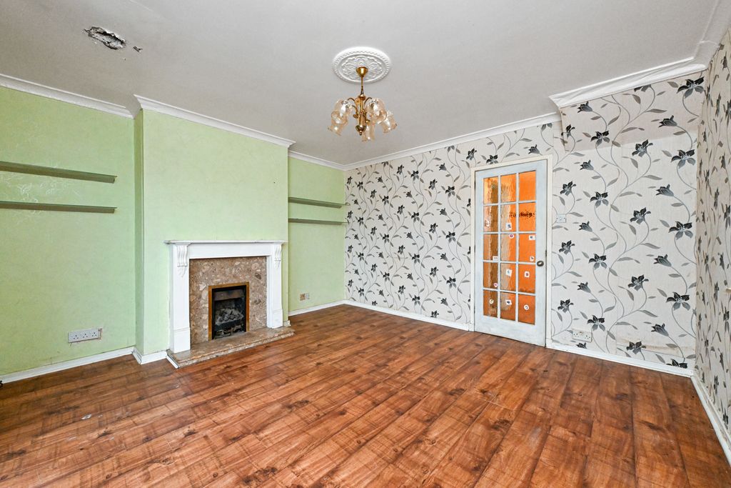 Property photo 2 of 20 Property Image 3