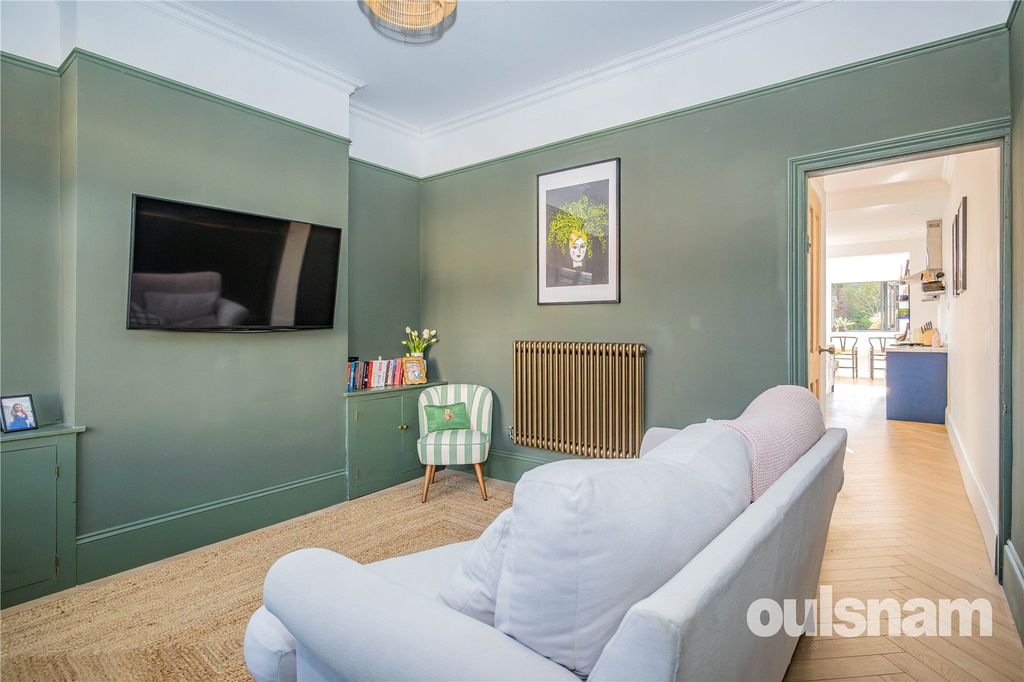 Property photo 3 of 21 Picture No. 07