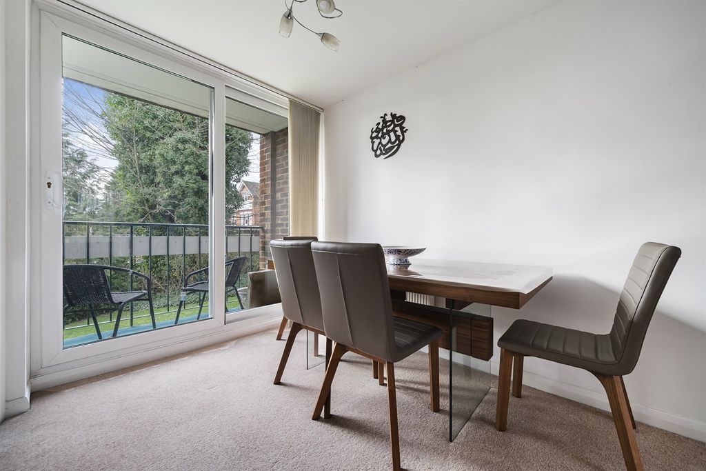 Property photo 3 of 7 Dining Room