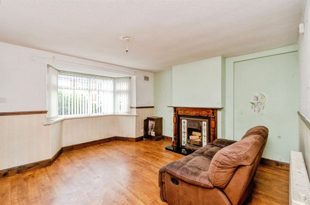 Property photo 2 of 16