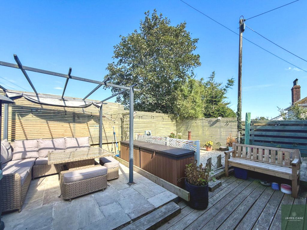 Property photo 3 of 26