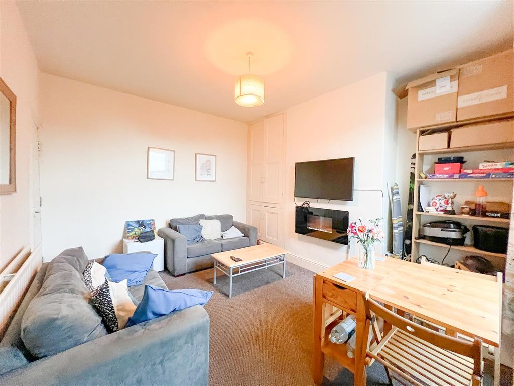 Property photo 3 of 11 Img_1428.Jpg