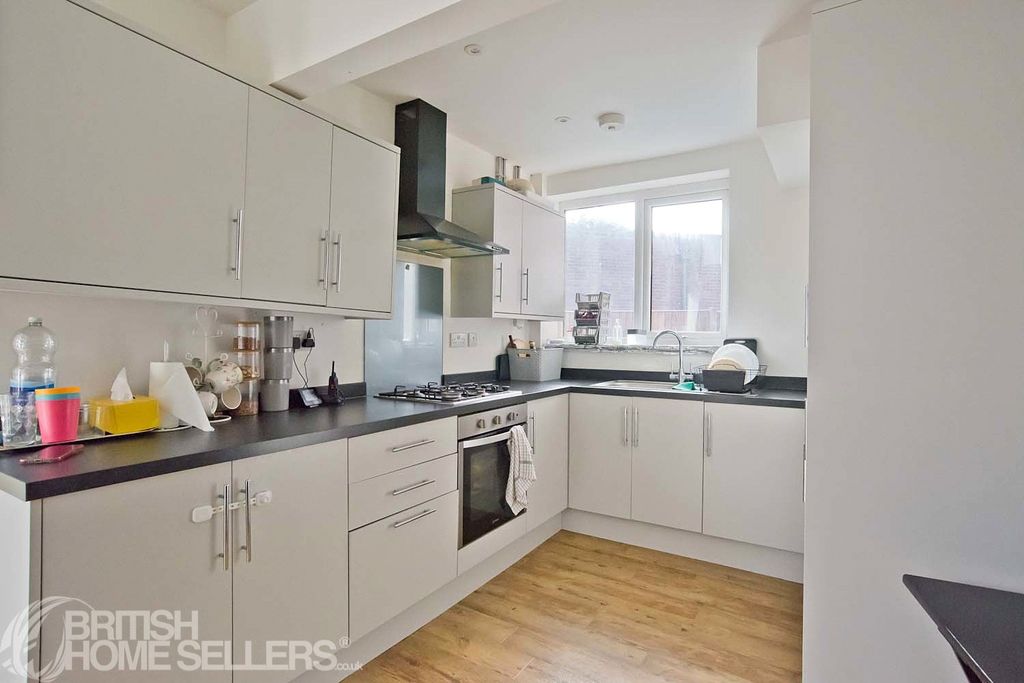 Property photo 2 of 16 Picture No. 08