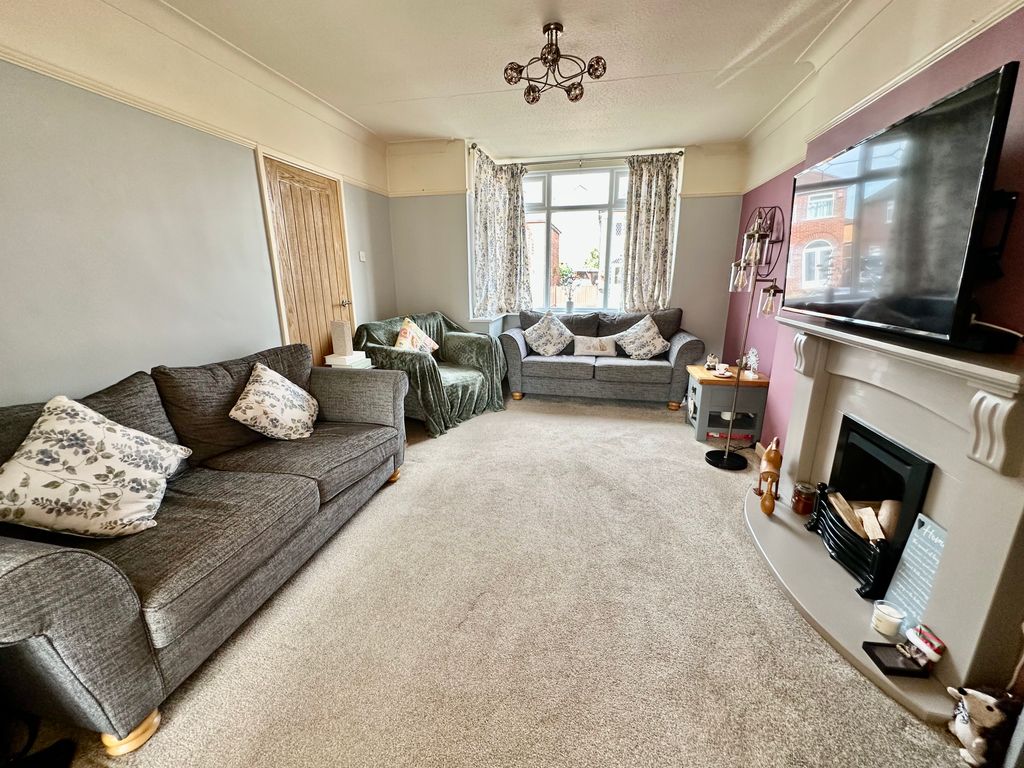 Property photo 1 of 39 Img_6241