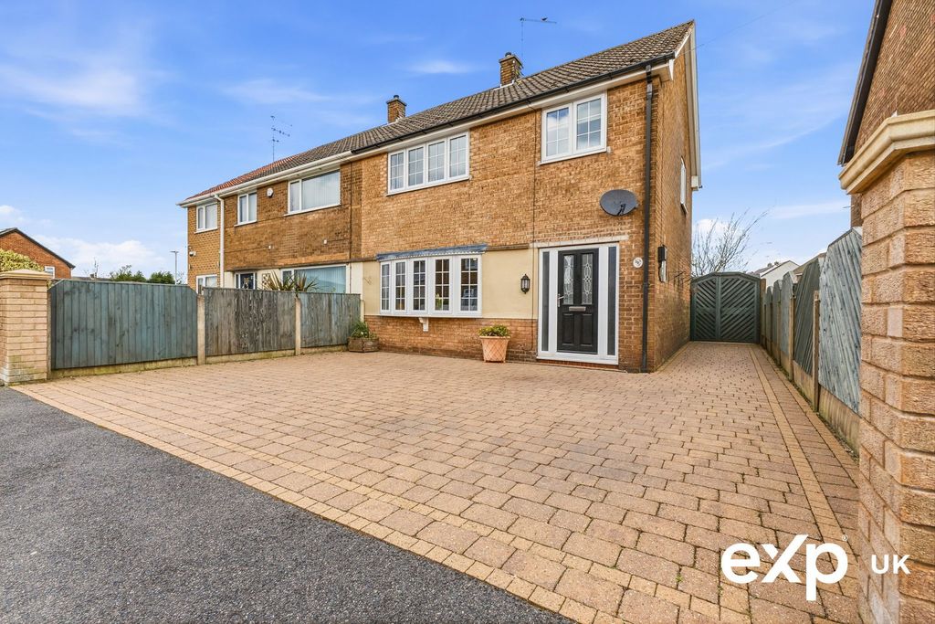 Property photo 1 of 33