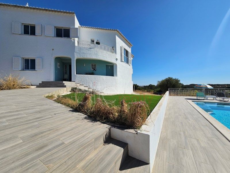 Property photo 1 of 29