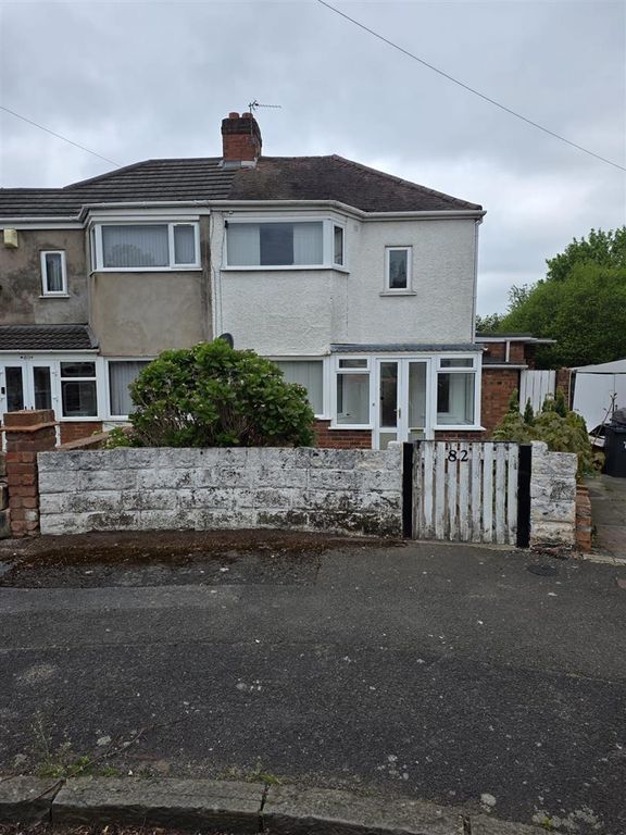 Property photo 1 of 11 82 Glenden Road 1.Jpeg