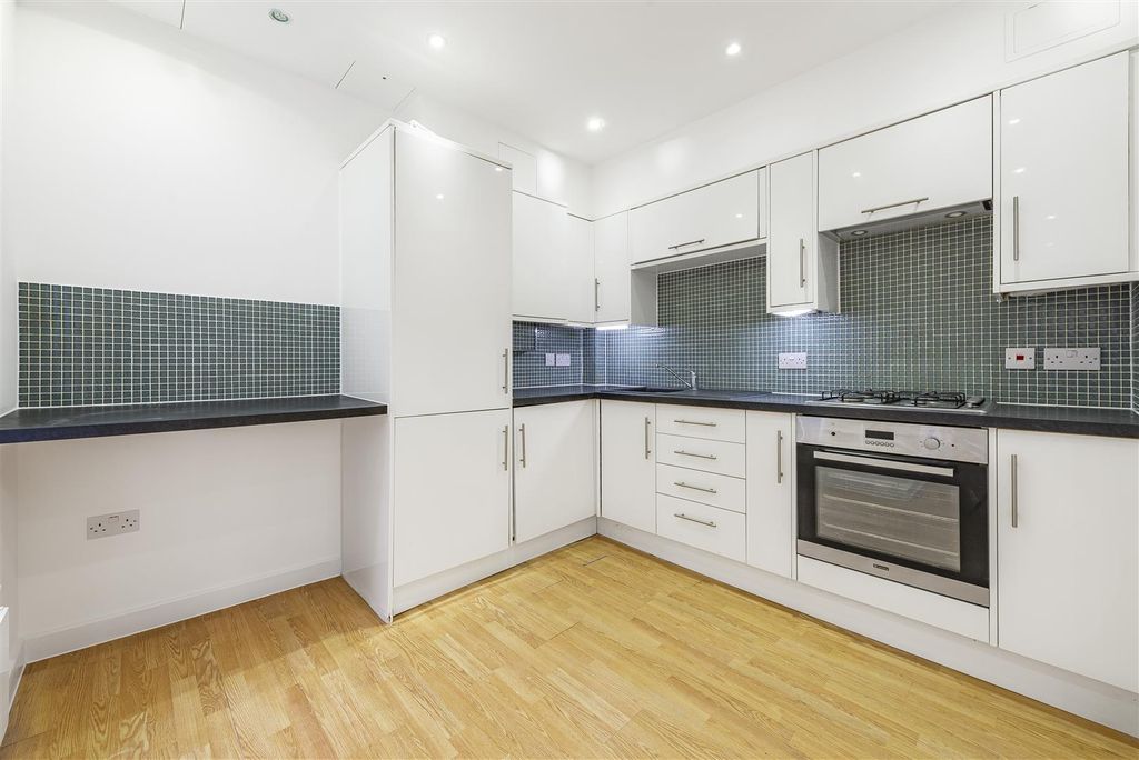 Property photo 3 of 15 And_5940.Jpg