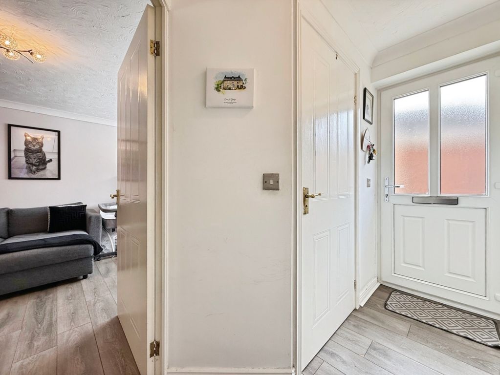 Property photo 3 of 22 4409946