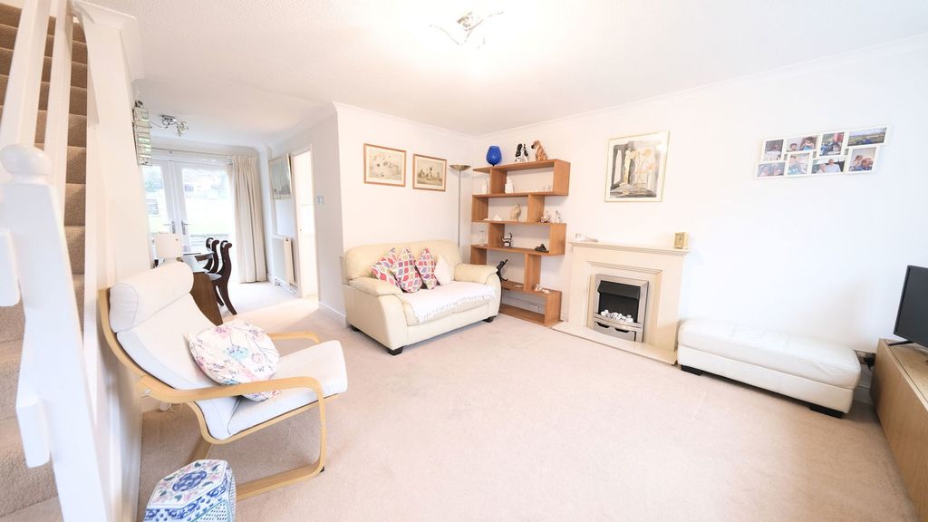 Property photo 2 of 14