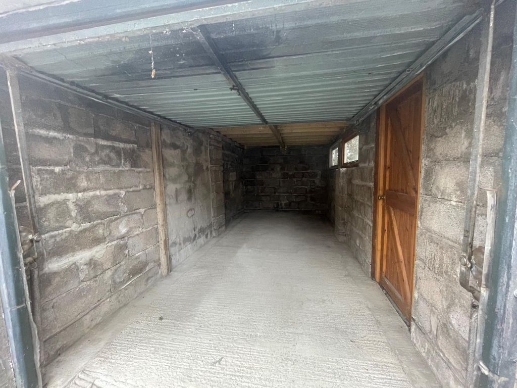 Property photo 2 of 5 Internal I.Jpg