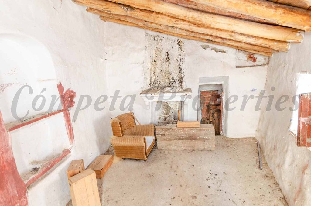 Property photo 2 of 7