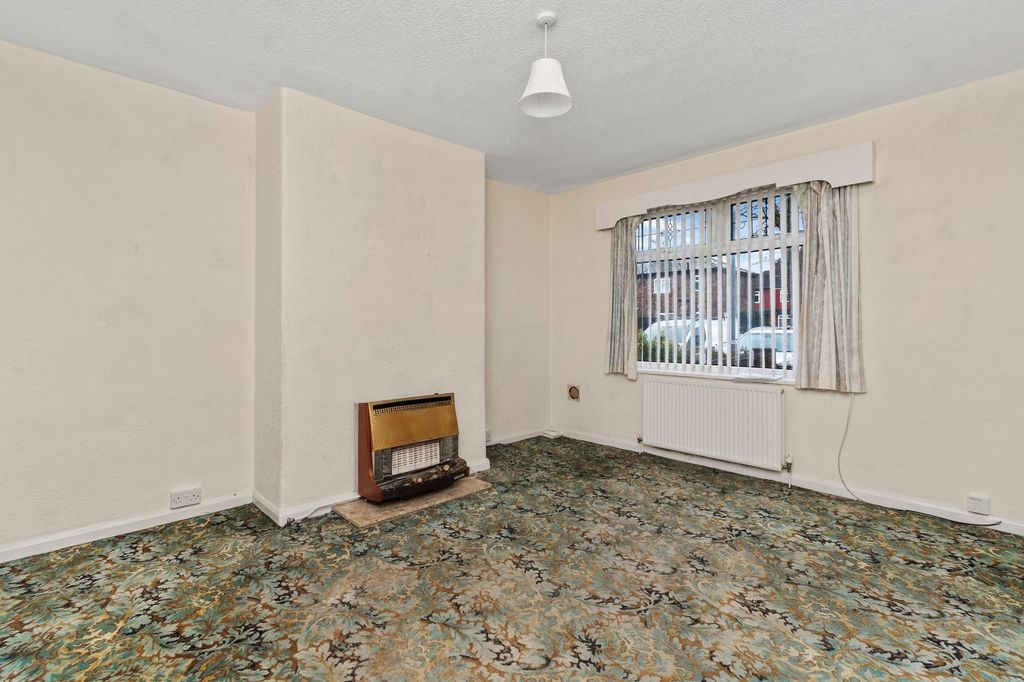 Property photo 2 of 28