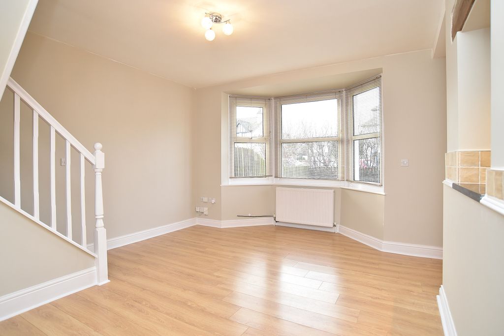 Property photo 2 of 11 App_6957