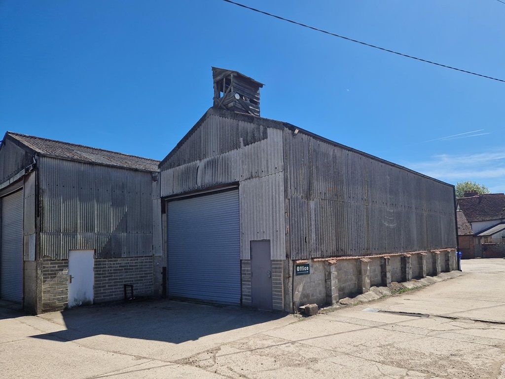 Property photo 1 of 3