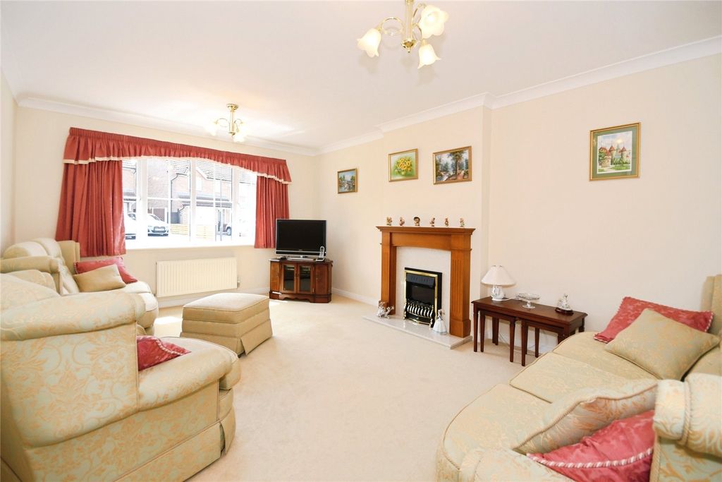 Property photo 3 of 17 Picture No. 13