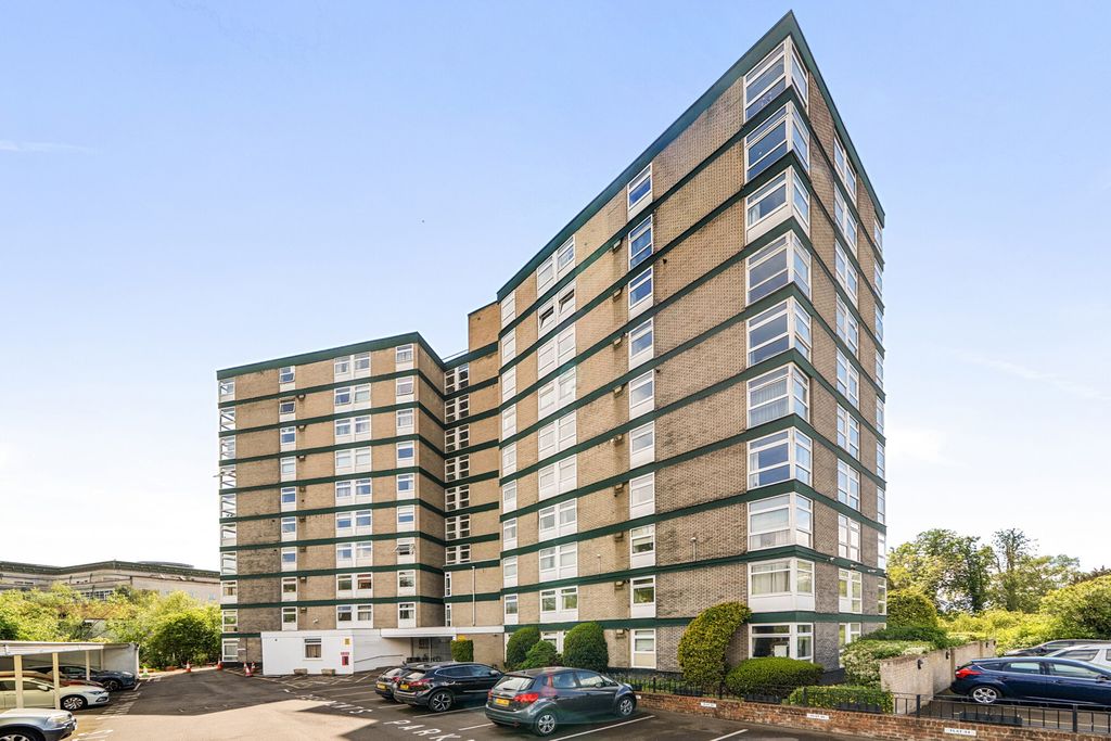 Property photo 1 of 17 1459027-17-6A04Af...