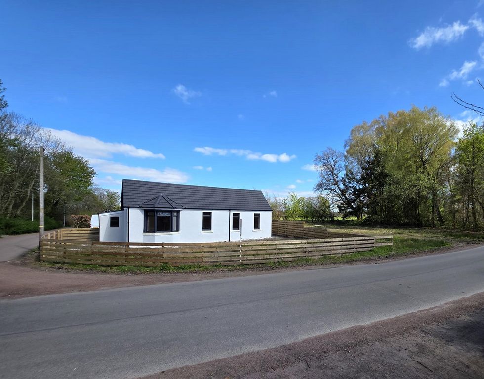 5 bed bungalow for saleDamhill Lodge Lanark ML11