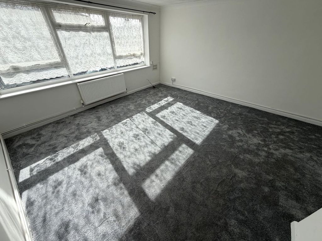 Property photo 3 of 14 Reception Room