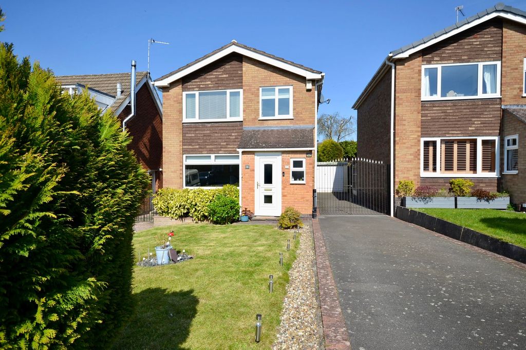 Property photo 1 of 27