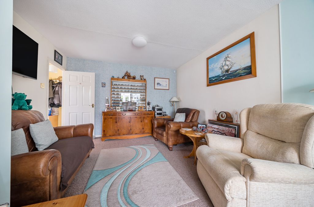 Property photo 2 of 17 1365660-14-68F0cc...