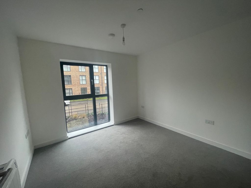 Property photo 3 of 7 Picture No. 01