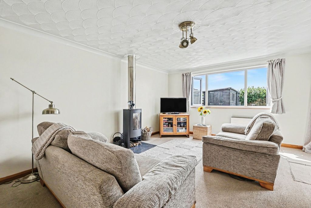 Property photo 3 of 20 Pbox-Img.Jpg
