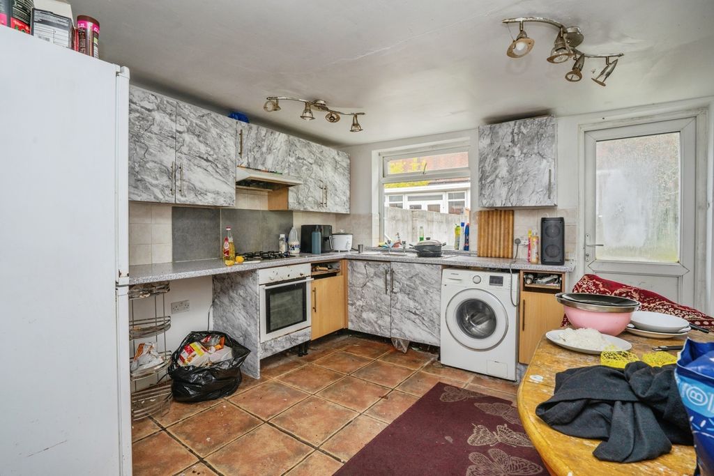 Property photo 2 of 17 Pbox-Img.Jpg