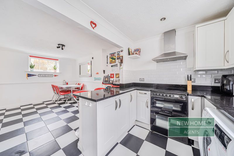 Property photo 3 of 20 Photo 17