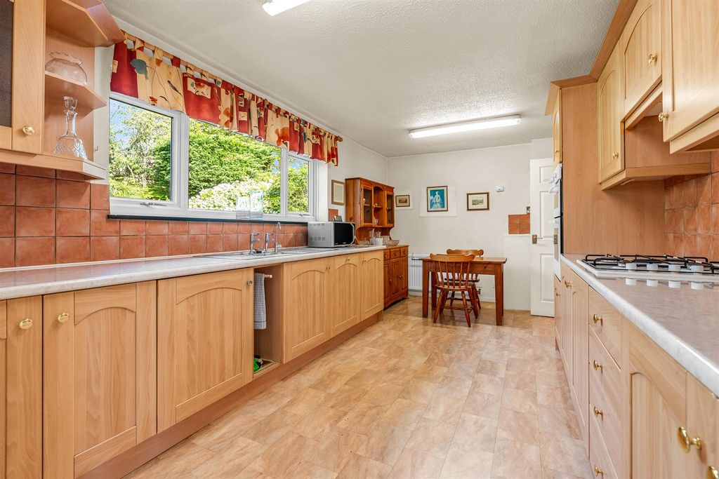 Property photo 3 of 25 Internal-13.Jpg