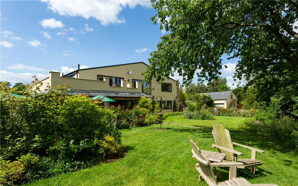 Property photo 1 of 17 Picture No. 16