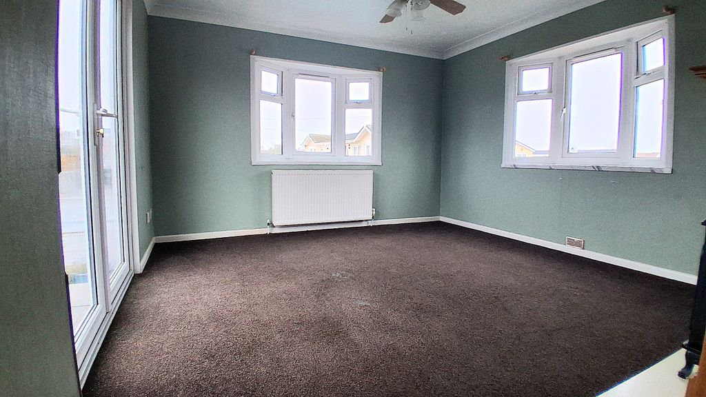 Property photo 3 of 13 20251201_130228