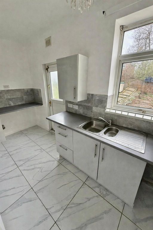 Property photo 3 of 6 546-Hr-3.Jpg