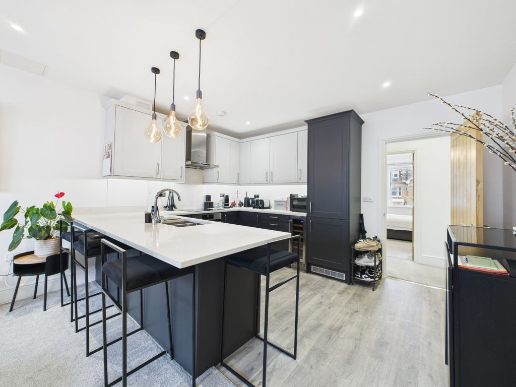 Property photo 1 of 17 4535861