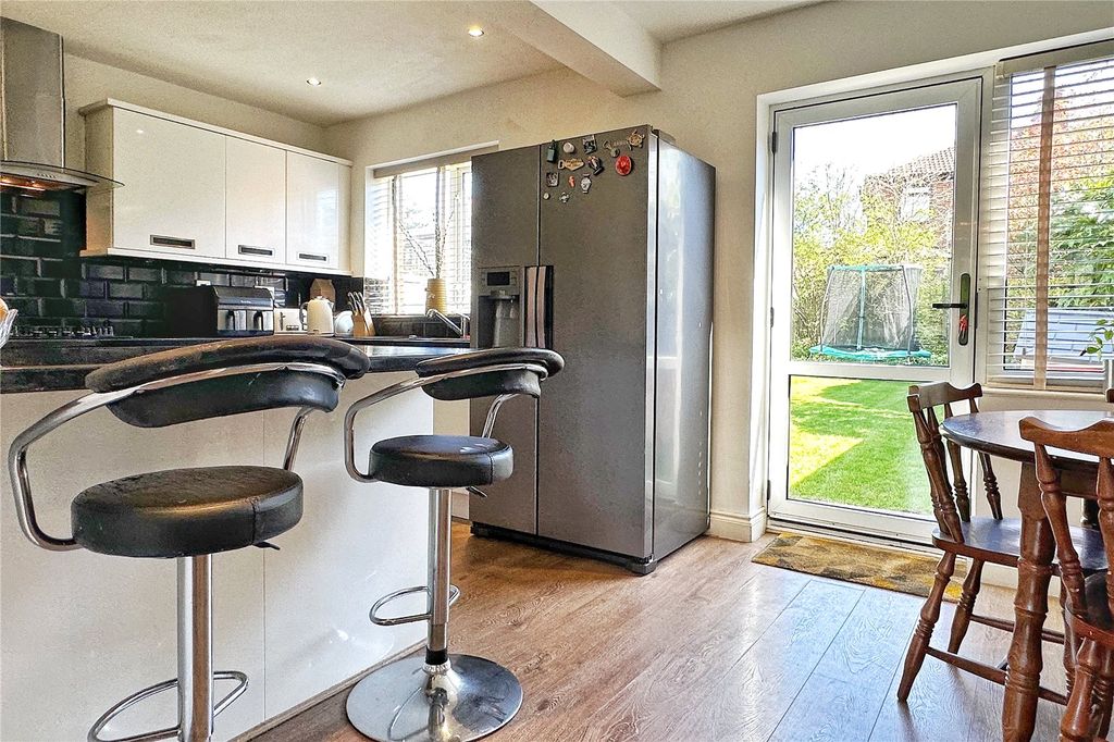 Additional image 9 of 3 bed semi-detached house for saleDownshaw Road, Ashton-Under-Lyne, Greater Manchester OL7