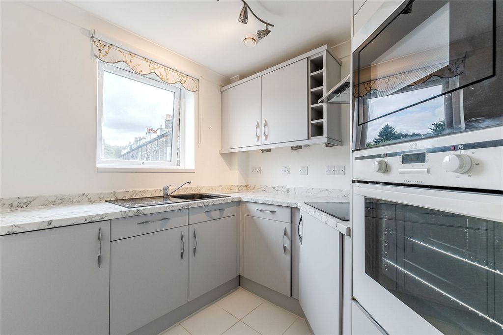 Property photo 2 of 15 Picture No. 02