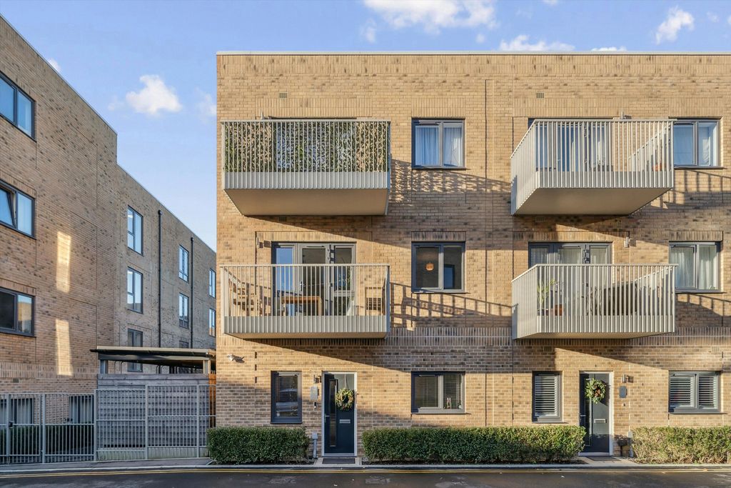 Property photo 1 of 7 Image