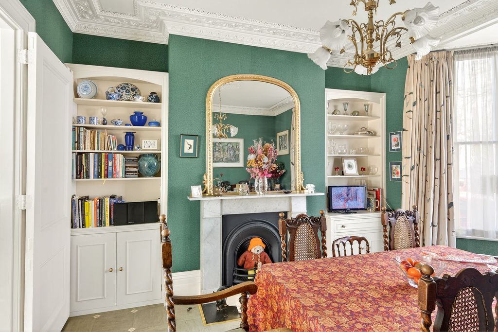 Property photo 3 of 24