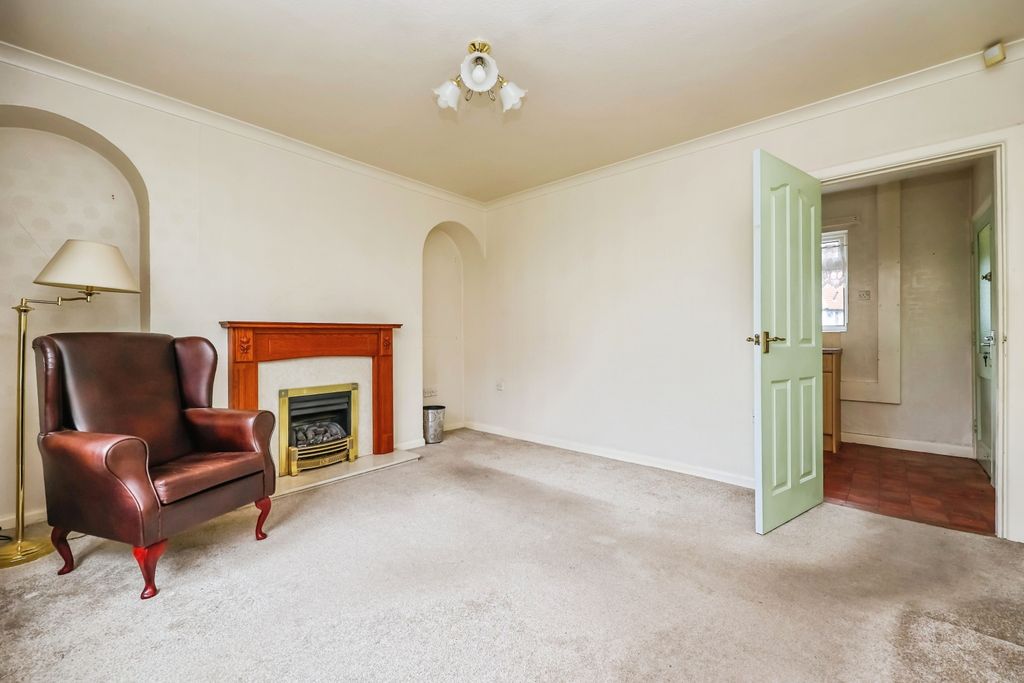 Property photo 3 of 15