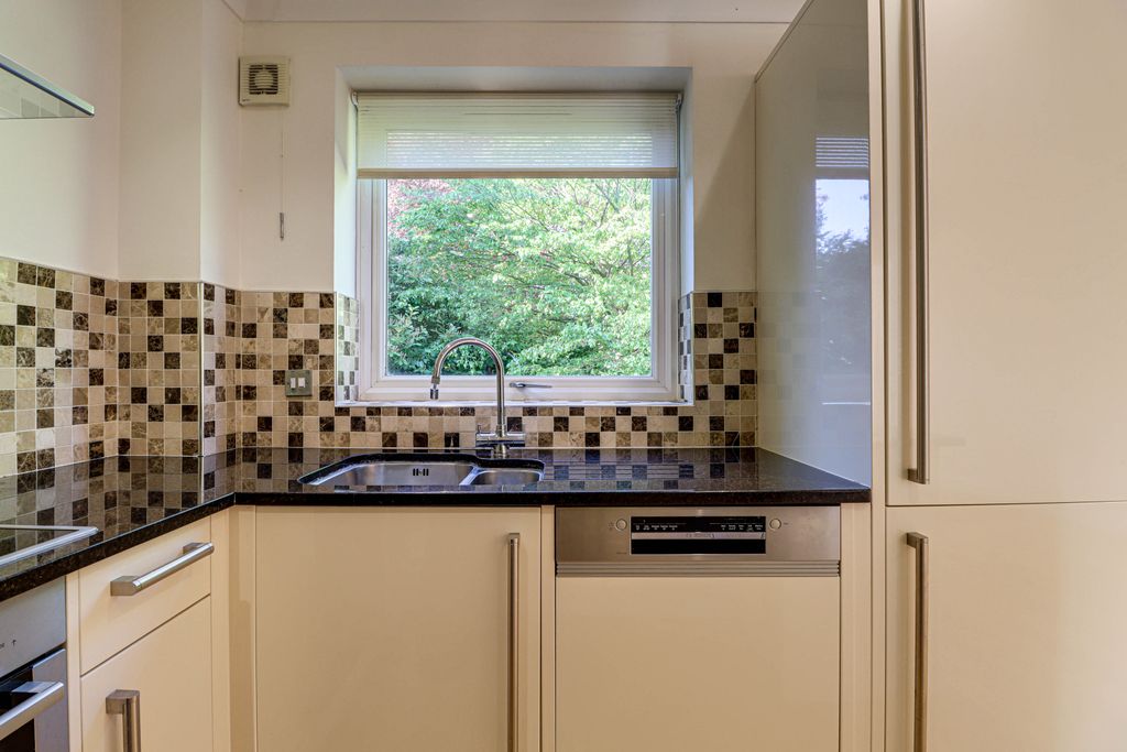 Additional image 5 of 3 bed terraced house for saleOld Rectory Close, Harpenden AL5