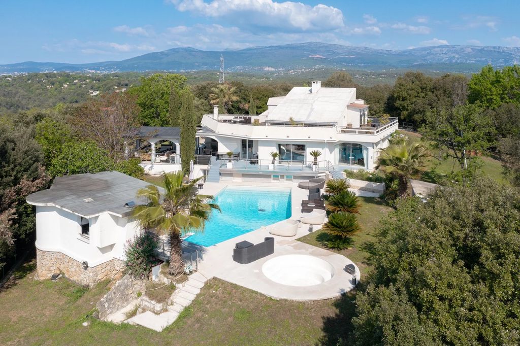 Property photo 1 of 36