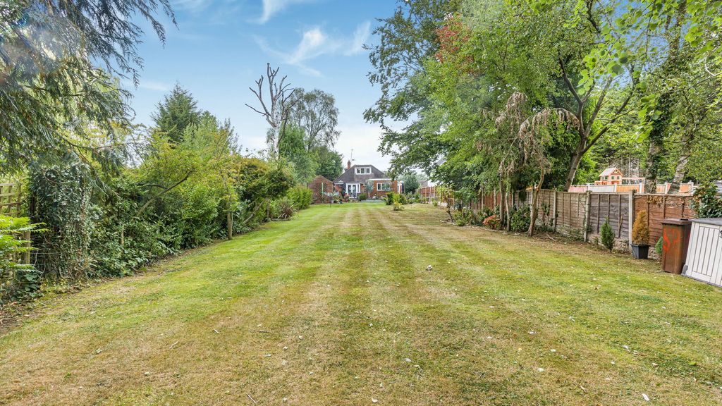 Property photo 2 of 36